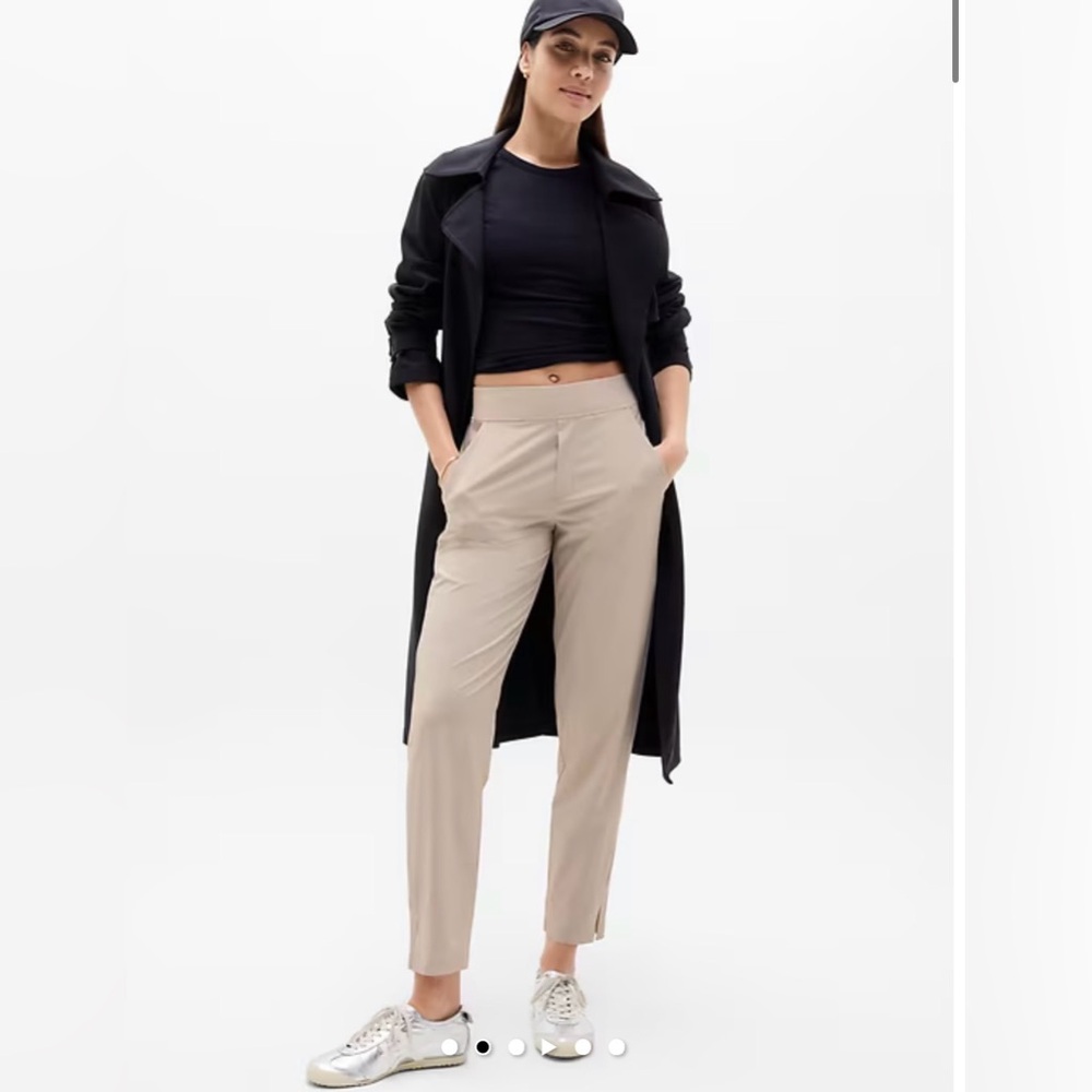 Athleta Beige Brooklyn Cropped Ankle Pants